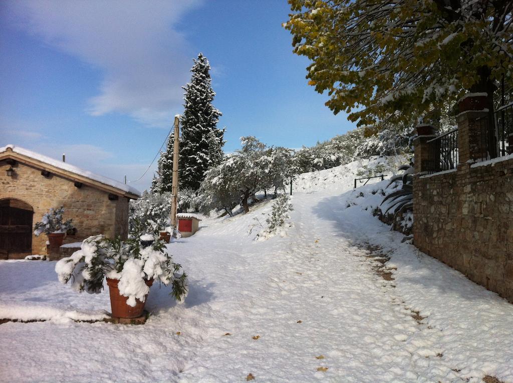 Agriturismo Villa Gabbiano Capodacqua  Exterior photo
